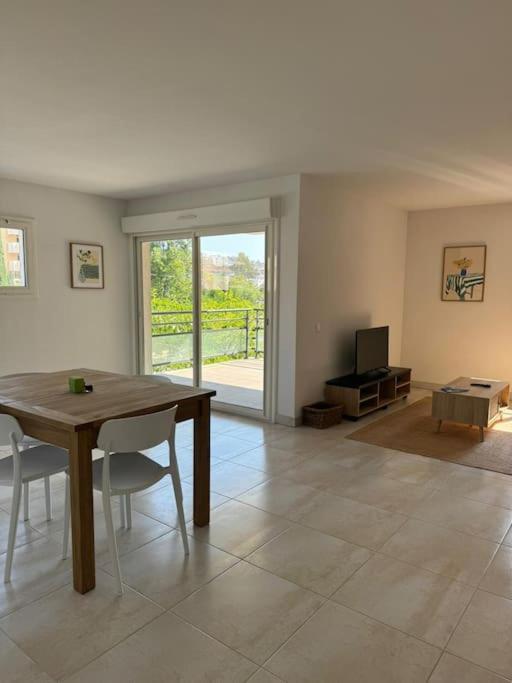 Suberbe Appartement Climatise Avec Terrasse Saint-Raphaël 외부 사진